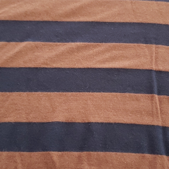 😁 Oversized Batwing Flowy Top REPOSH 🤎 - Picture 7 of 8